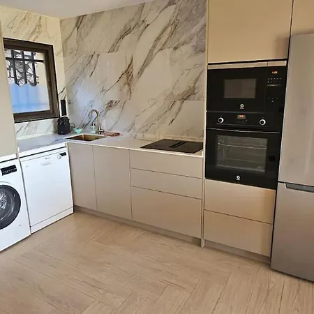 Luxury Renovated 2br - Oceanviews - Pool - Torremuelle *