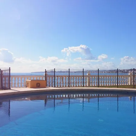 Apartment Luxury Renovated 2br - Oceanviews - Pool - Torremuelle